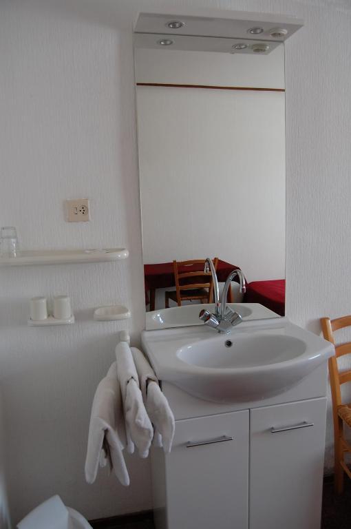 Hotel Cafe 'T Zonneke Oosterhout  Zimmer foto